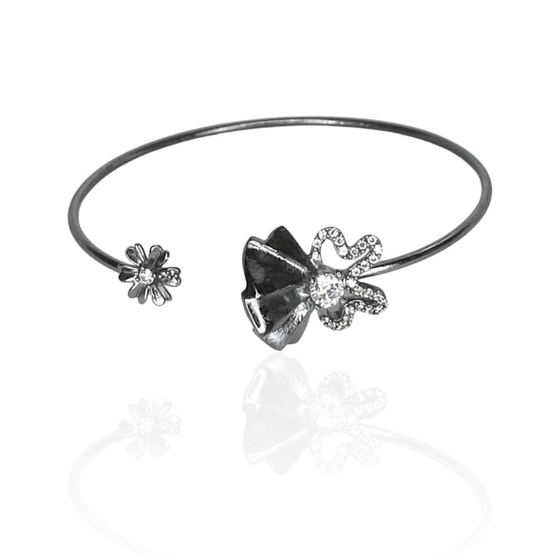 The Black Matte Flower Bracelet The Black Matte Flower Bracelet
