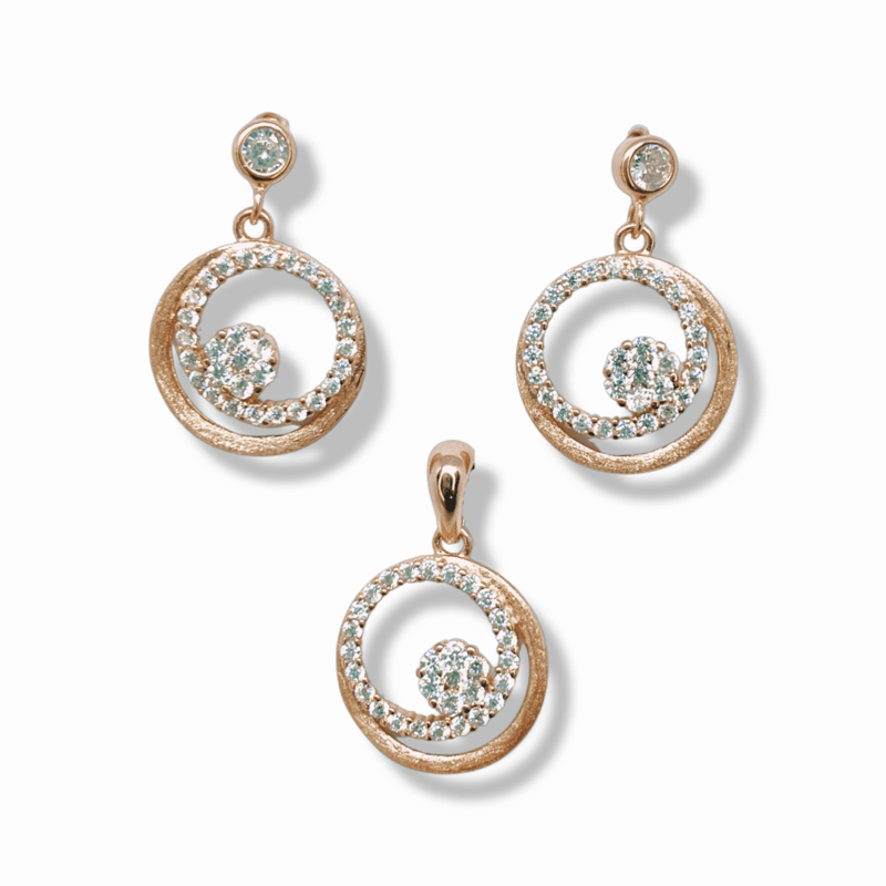 The White Circle Pendant Set The White Circle Pendant Set