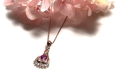 The Red Stone Rose Gold Pendant with Link Chain