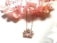 The Diamond Crown Pendant With Link Chain