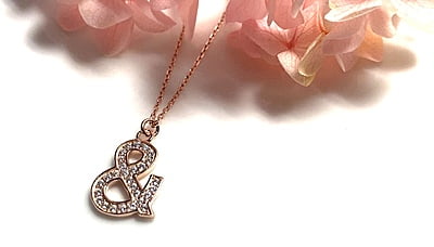 The Rose Gold & Pendent With Link Chain