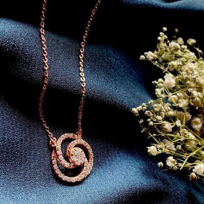 The Life Circle Pendant with Link Chain
