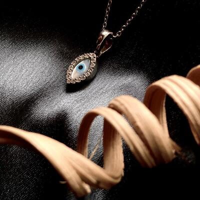 The Evils Eye Pendant with Link Chain