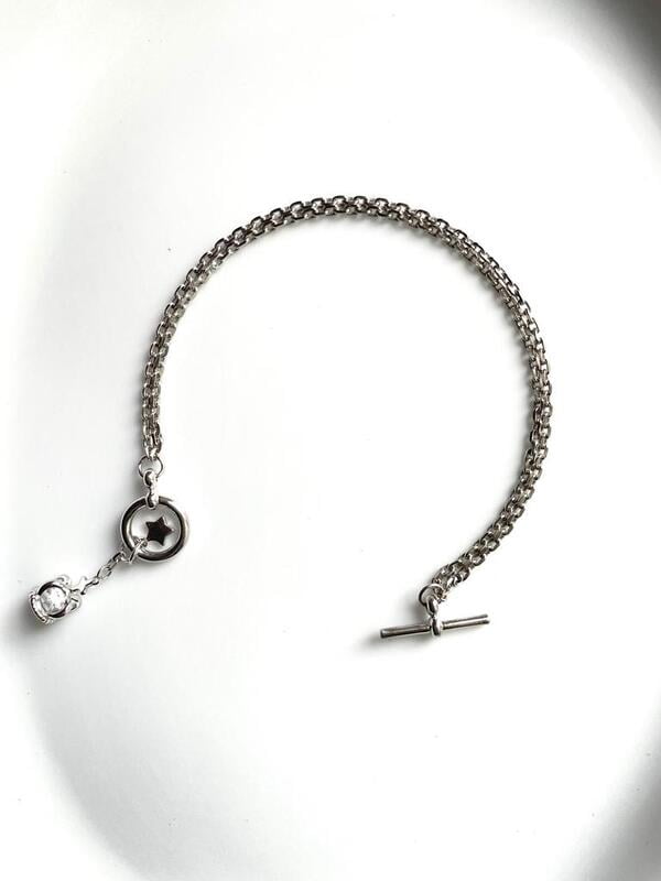 The Solitaire Crown Bracelet The Solitaire Crown Bracelet