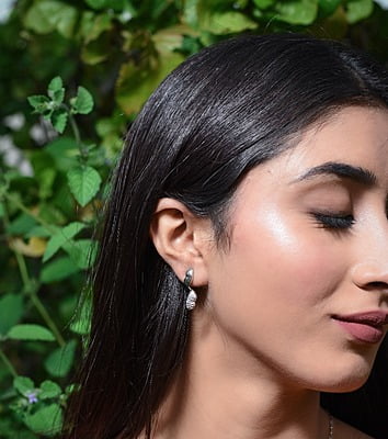 The Music Tune Crystal Earrings