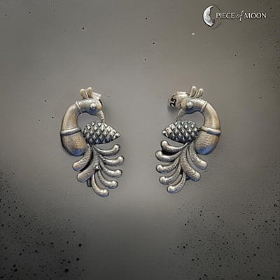 The Antique Peacock Earing