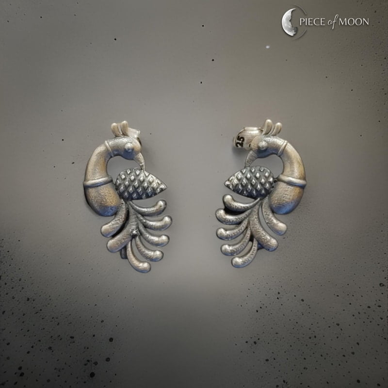 The Antique Peacock Earing