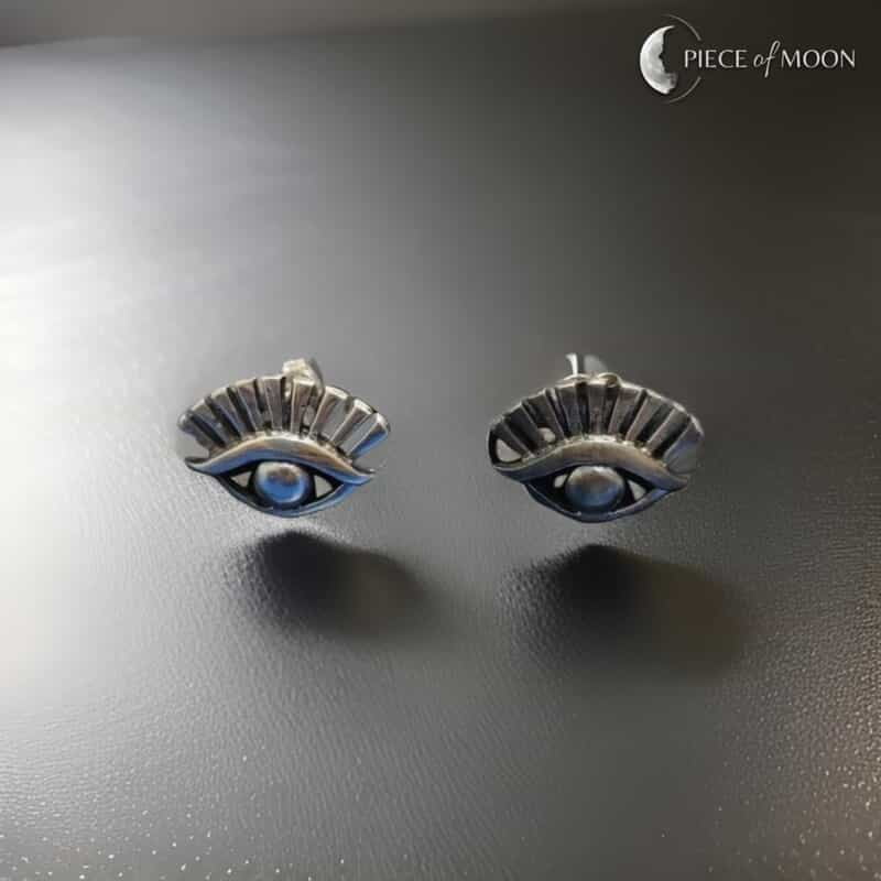 The Silver Zircon Evil Eye Claw Earrings The Silver Zircon Evil Eye Claw Earrings