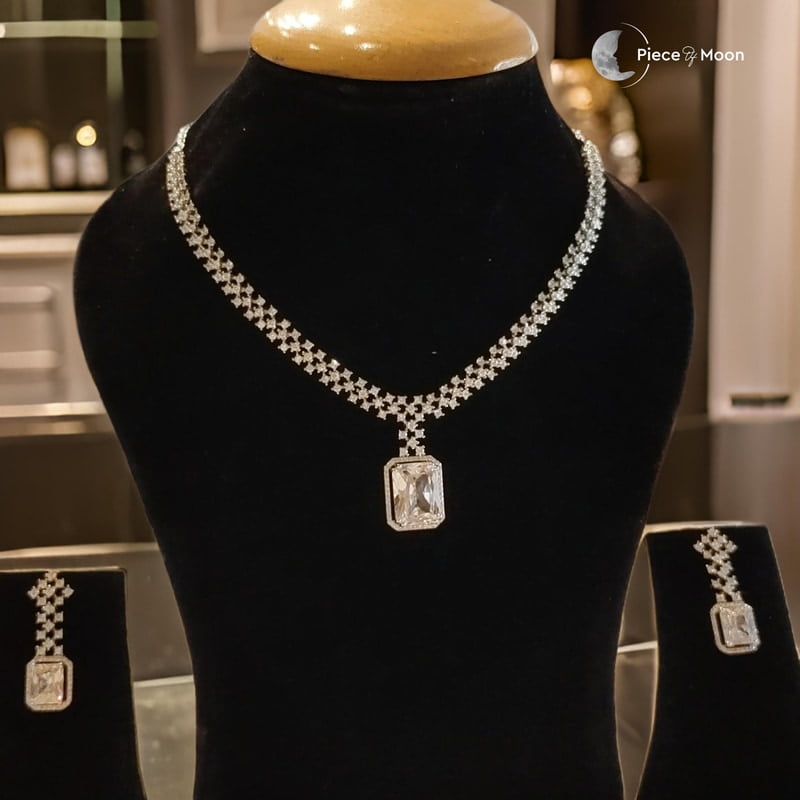 Sterling Silver Diamond Locket Necklace Sterling Silver Diamond Locket Necklace