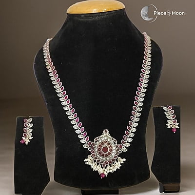Peacock Drop Red White Stone Necklace
